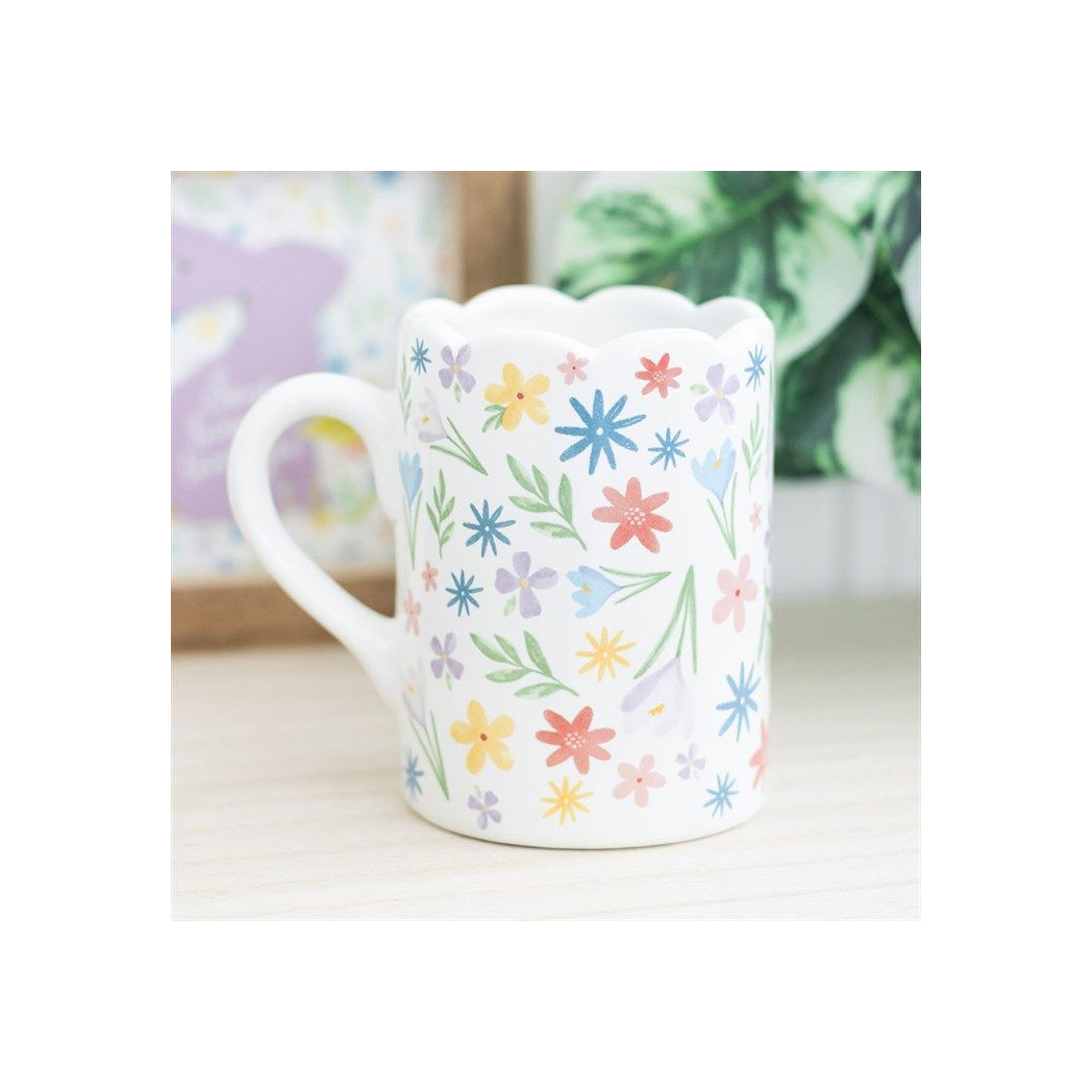 Spring Floral Print Scalloped Mug